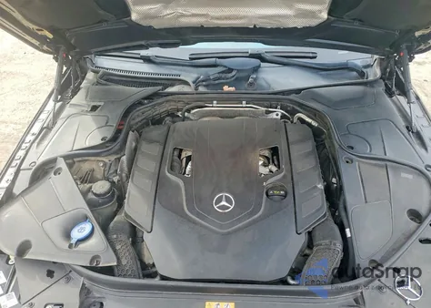 2018 Mercedes-Benz S 560 из США, поврежденный, VIN WDDUG8DB3JA377592